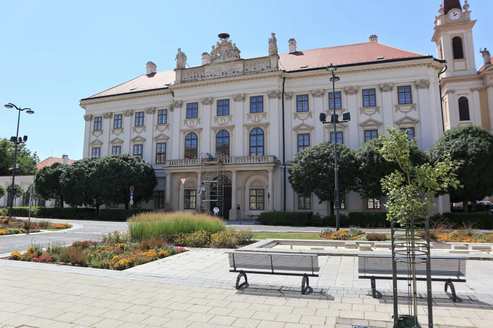 szombathelyi épület