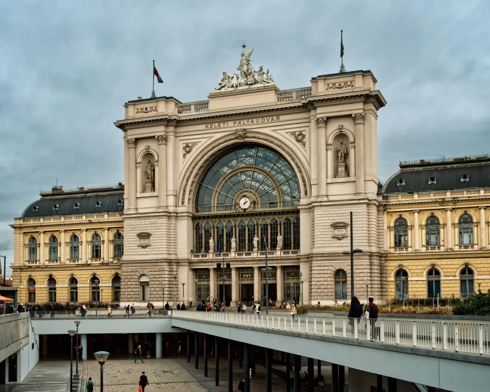 keleti pályaudvar homlokzata